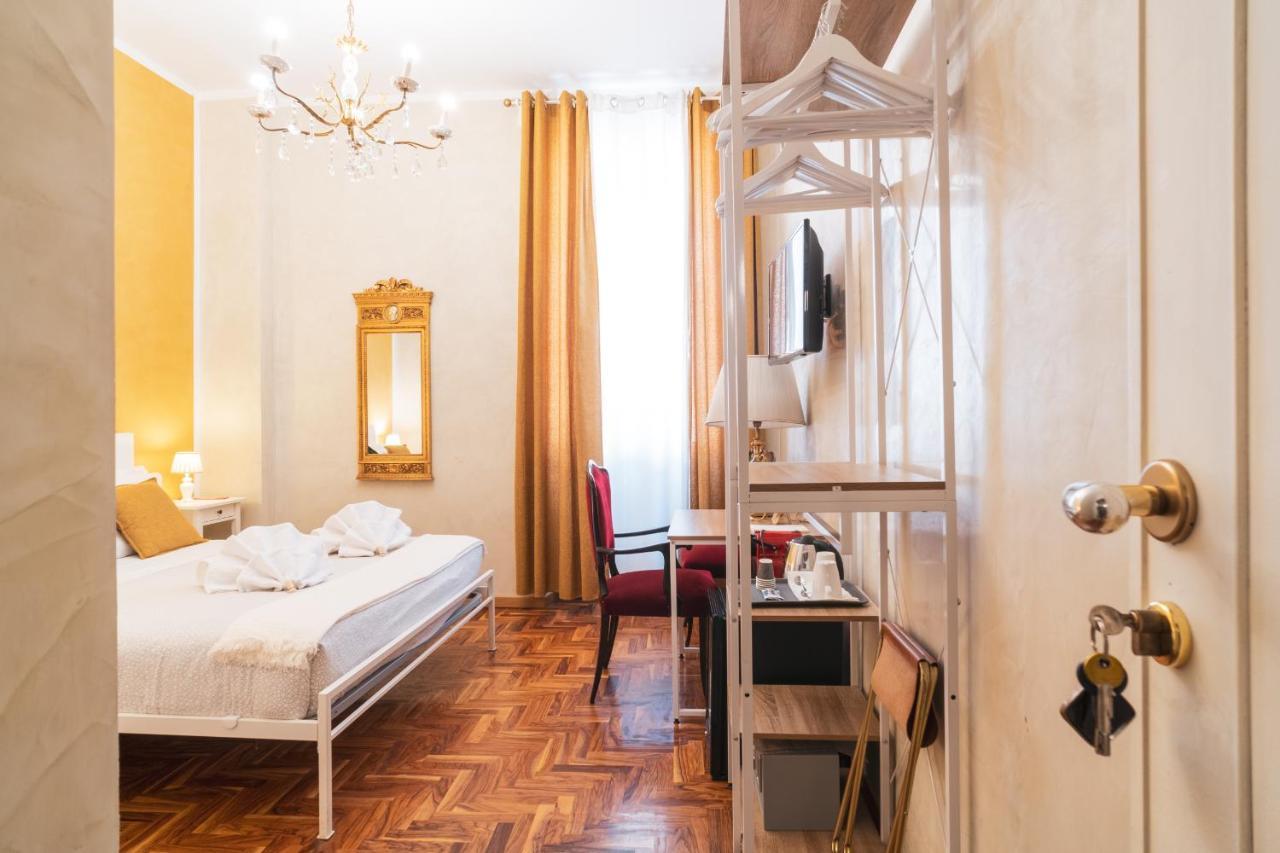 Pensionat Golden Piazza Di Spagna 3*