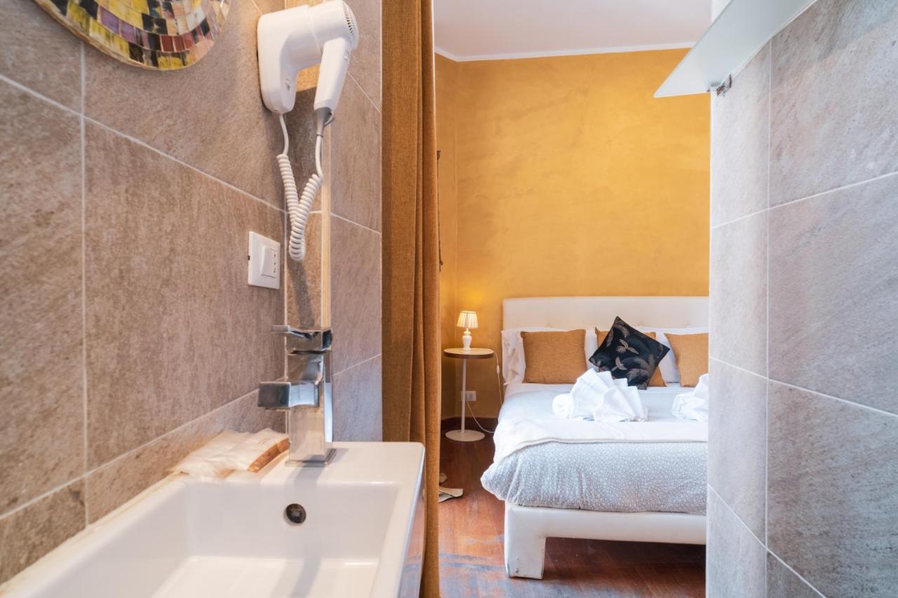 Pensionat Golden Piazza Di Spagna 3*