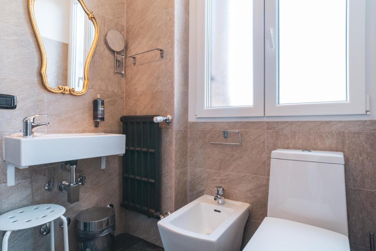 Gasthof Golden Piazza Di Spagna 3*